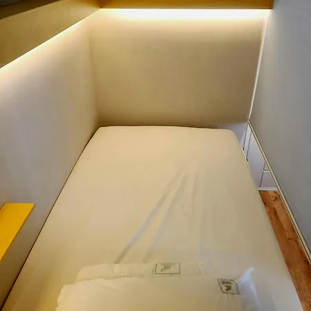 Elephant Hostel Nampo Busan Exterior photo