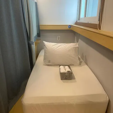 Elephant Hostel Nampo Busan Exterior photo